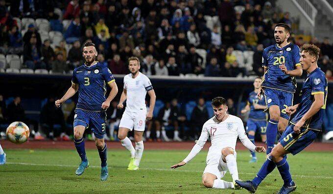 KOK体育-淘汰赛大战！克罗地亚与瑞士实力对决